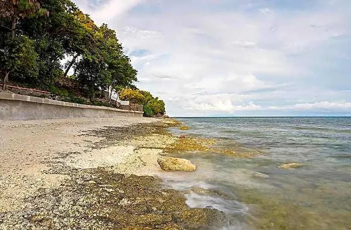 Dive Spot And Brumini Resort